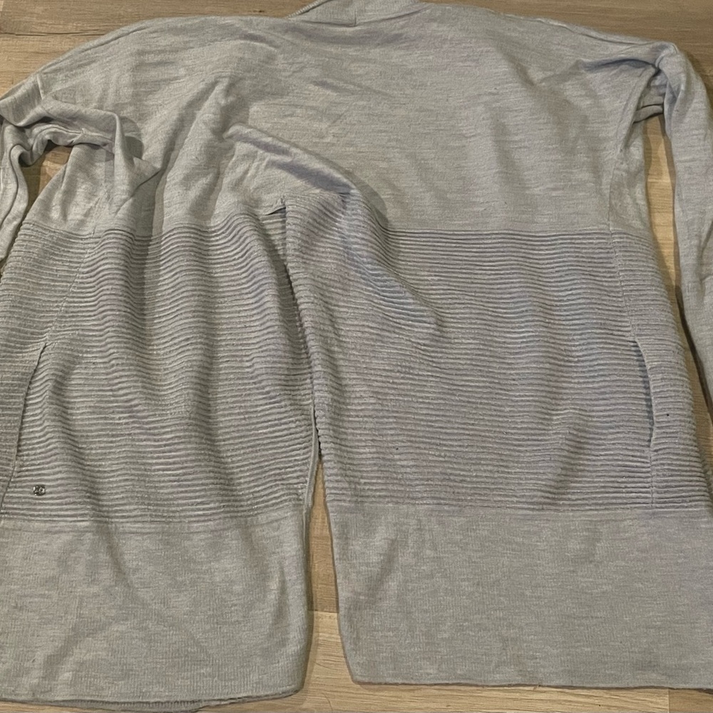 Lululemon Sit In Lotus Wrap I| Heathered Medium Grey 12 Merino Wool - Picture 8 of 8